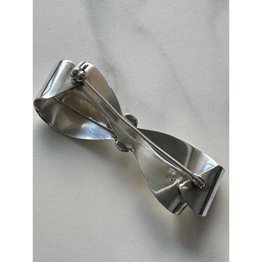 Vintage 835 Silver Bow Brooch Ribbon Pin 3D Sculptural Mid Century European MCM - Picture 2 of 5